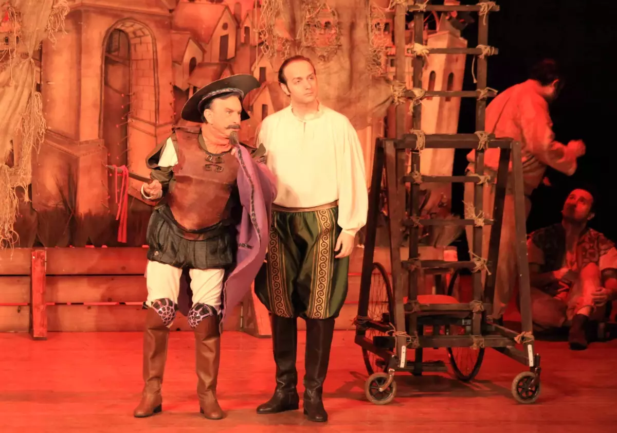 Don Kişot Gaziantep\'te Sahnelendi