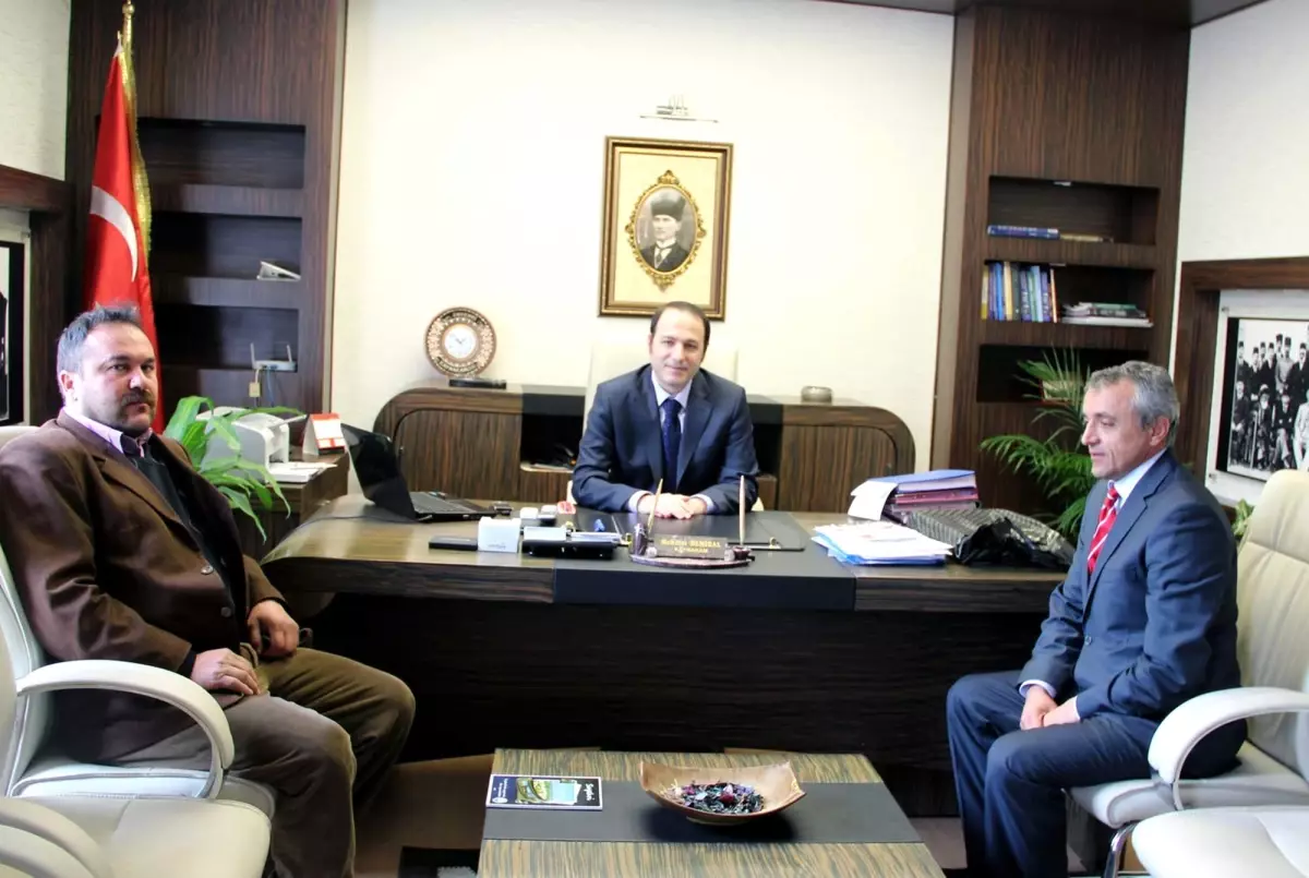 Erence Köyü Derneği, Kaymakam Mehmet Demiral\'i Ziyaret Etti