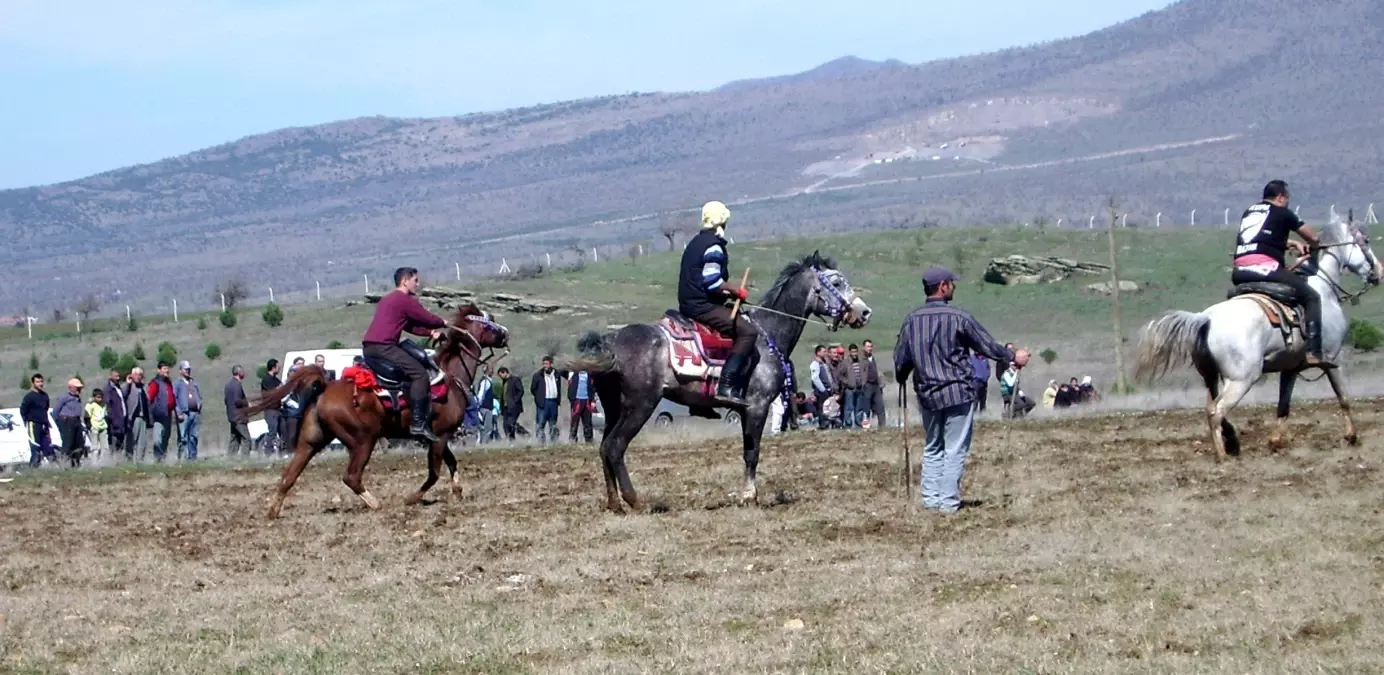 Eşme'de Cirit Gösterisi