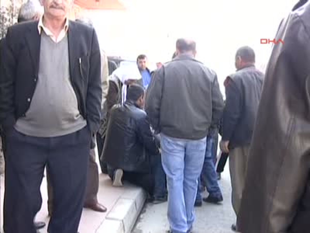 Evinin Banyosunda Öldürüldü