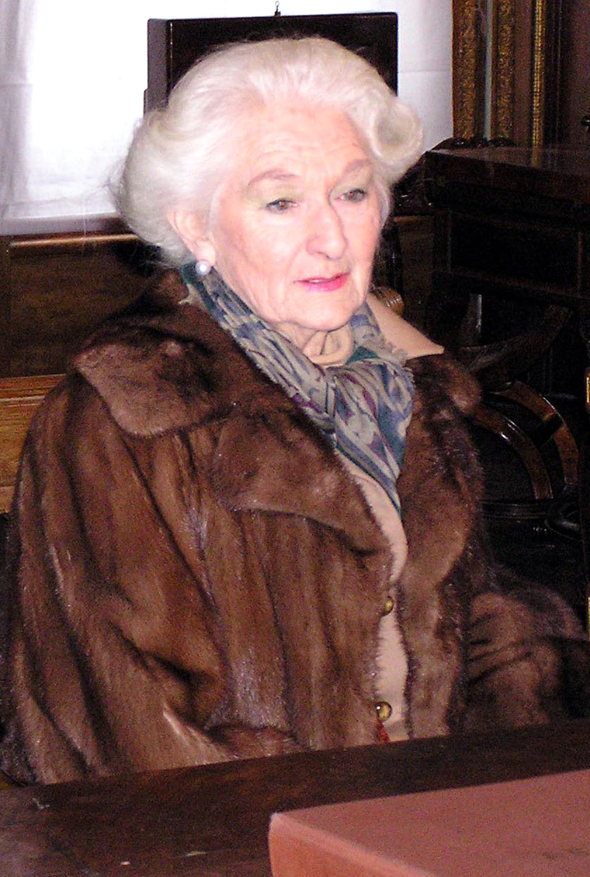 Fatma Neslişah Sultan Vefat Etti