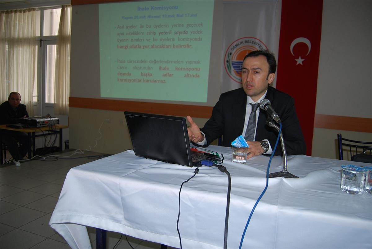 Gemlik Belediyesi\'nden Personeline Hizmet İçi Seminer
