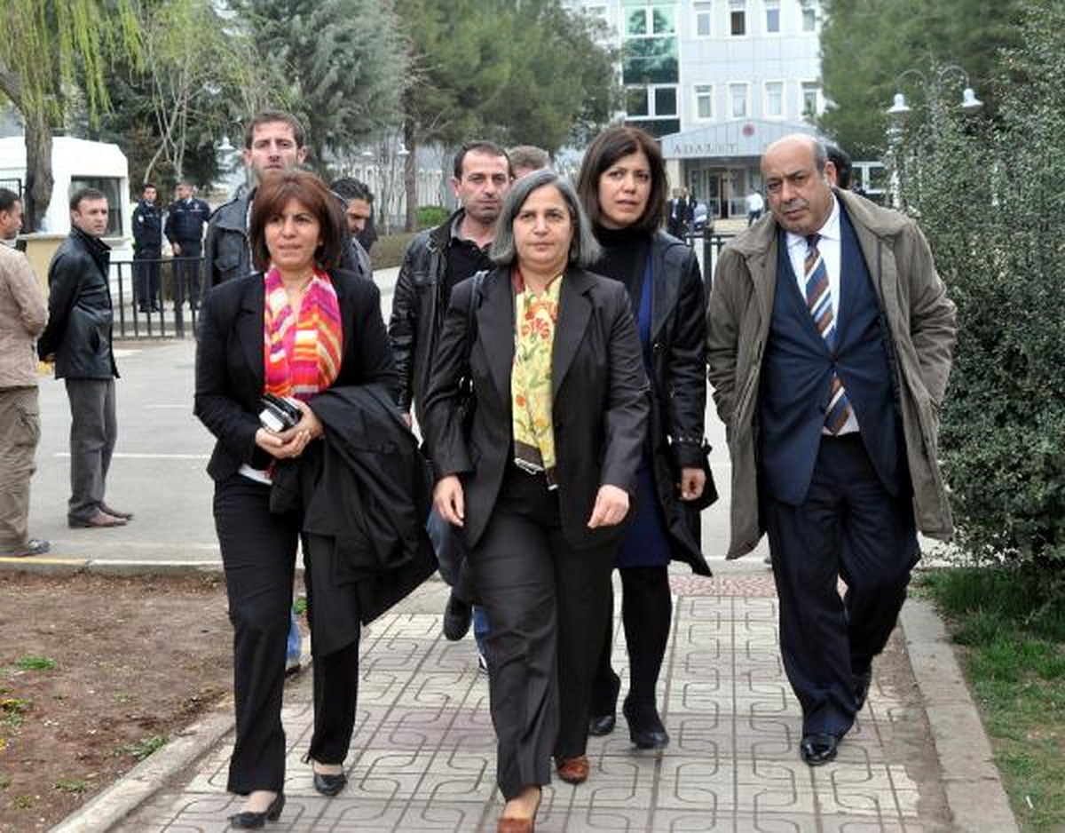 Kışanak; Şırnaklıya 'Türkçe Konuşmak Zorundasın' Demek Hakarettir