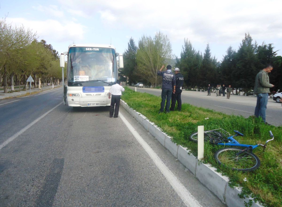 Kuşadası\'nda Trafik Kazası: 2 Yaralı