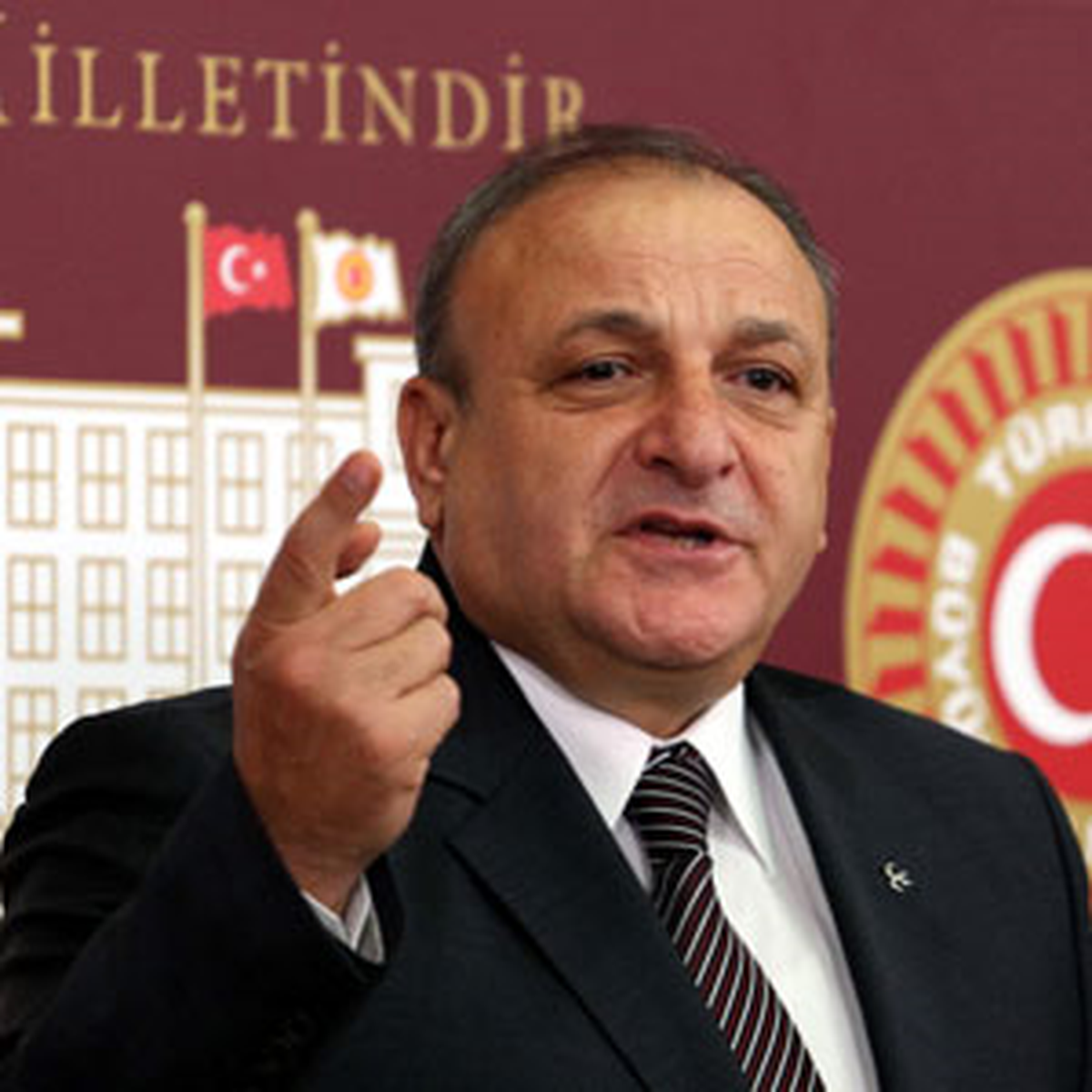 Mhp\'li Vural: "4+4+4 Tartışması, Zam+zam+zamma Dönüştü"
