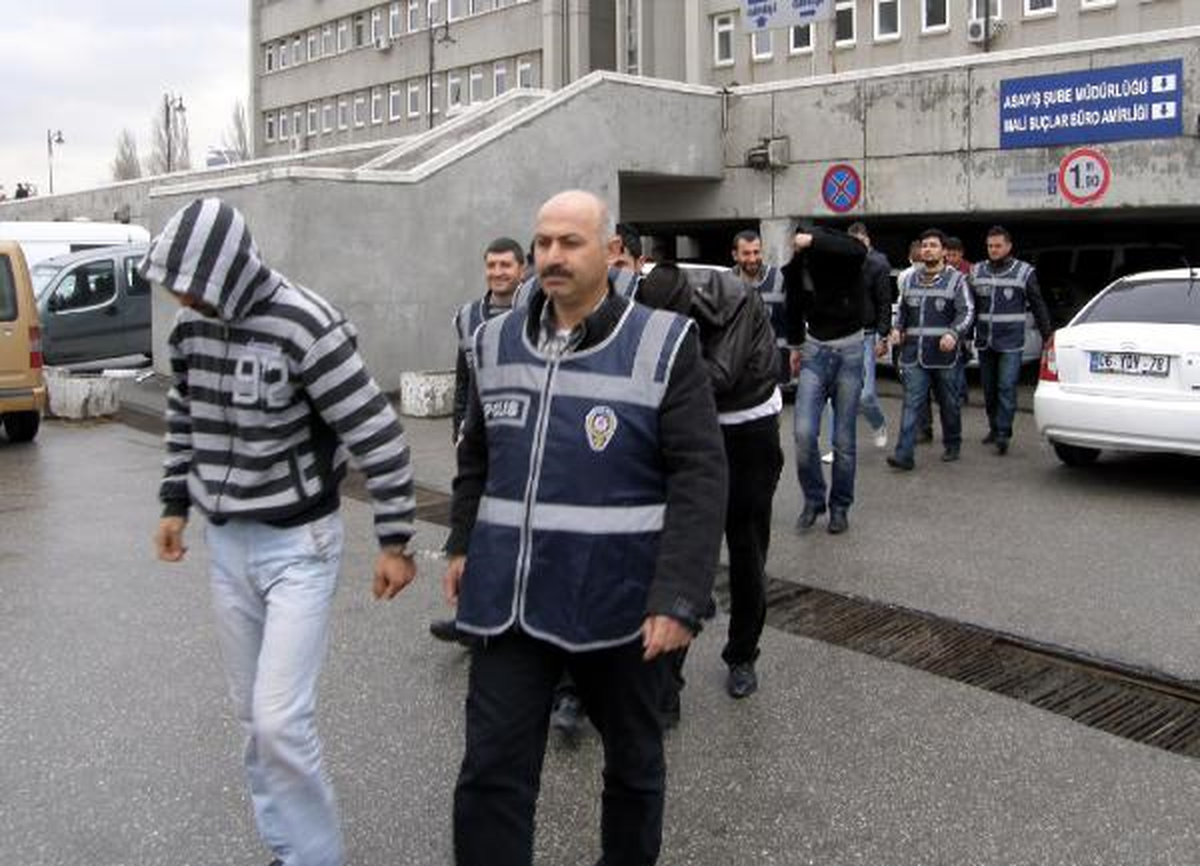 Stepne Çetesine Darbe: 7 Gözaltı