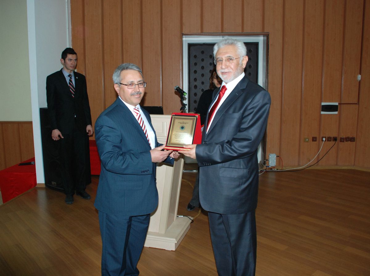 Üniversitede İslam\'ın Hayata Katkıları Anlatıldı