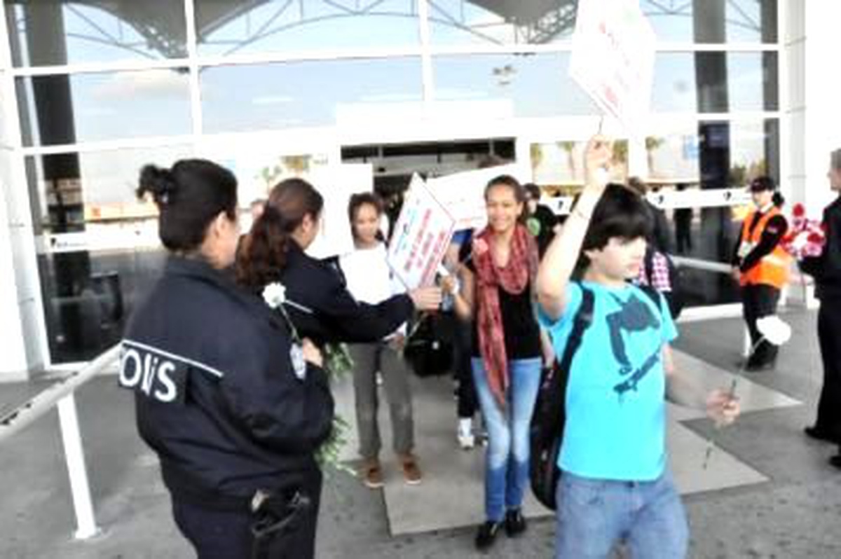 17 Ülke Çocuklarından Oluşan Keman Grubu Antalya\'da