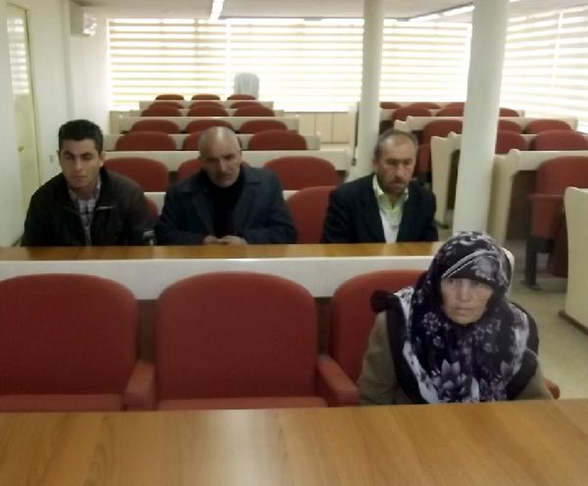80 Yaşındaki Kadın Torunu İçin İş İstedi