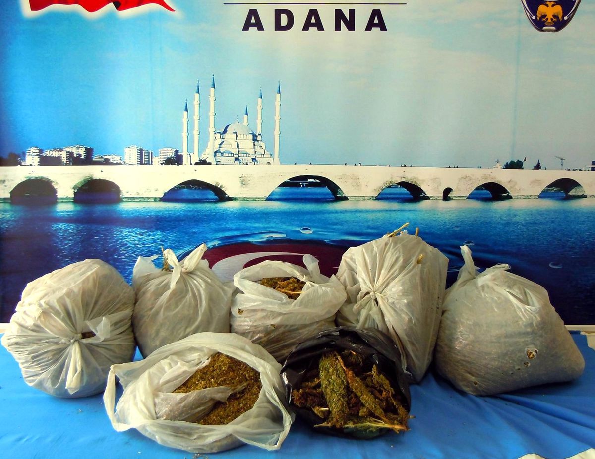 Adana\'da 211 Kilo Esrar Ele Geçirildi