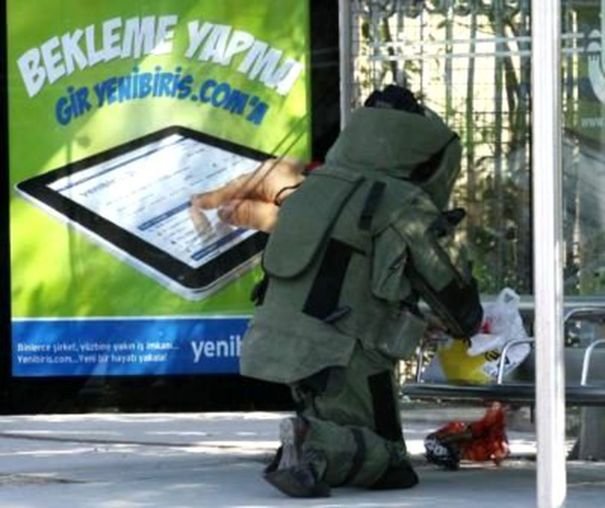 Adapazarı\'nda Şüpheli Çanta Paniği