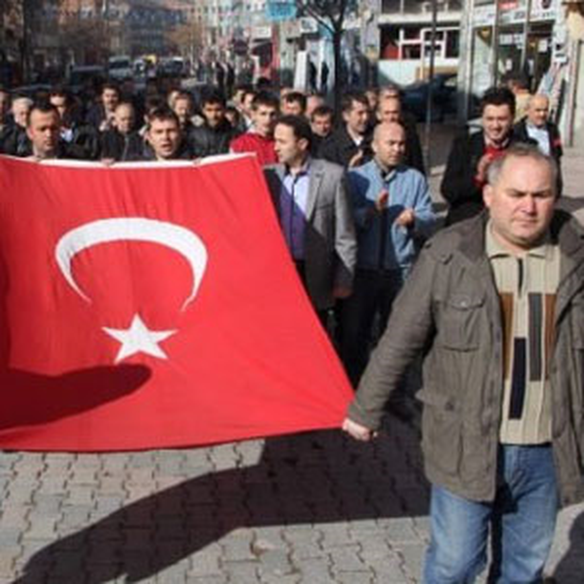 Ankara Caddesi Esnafı Kepenk Kapattı