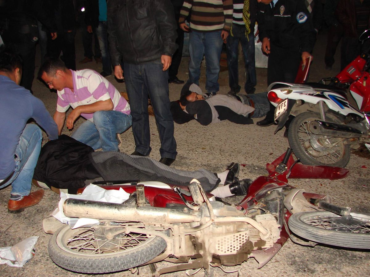 Antalya\'da Trafik Kazası: 2 Yaralı
