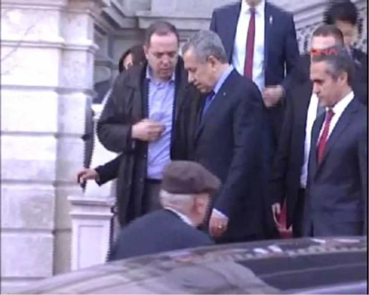 Arınç ve Günay\'dan Osmanoğlu Ailesine Taziye Ziyareti