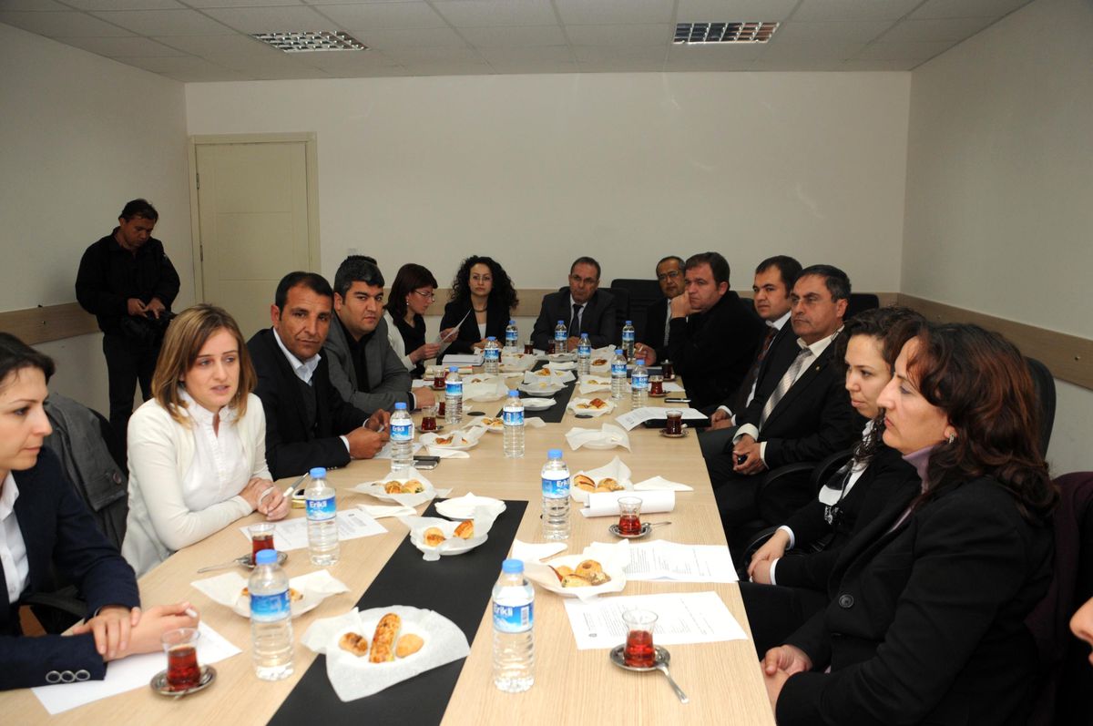 Atıkların Geri Kazanımı Konusunda Halk Eğitilecek