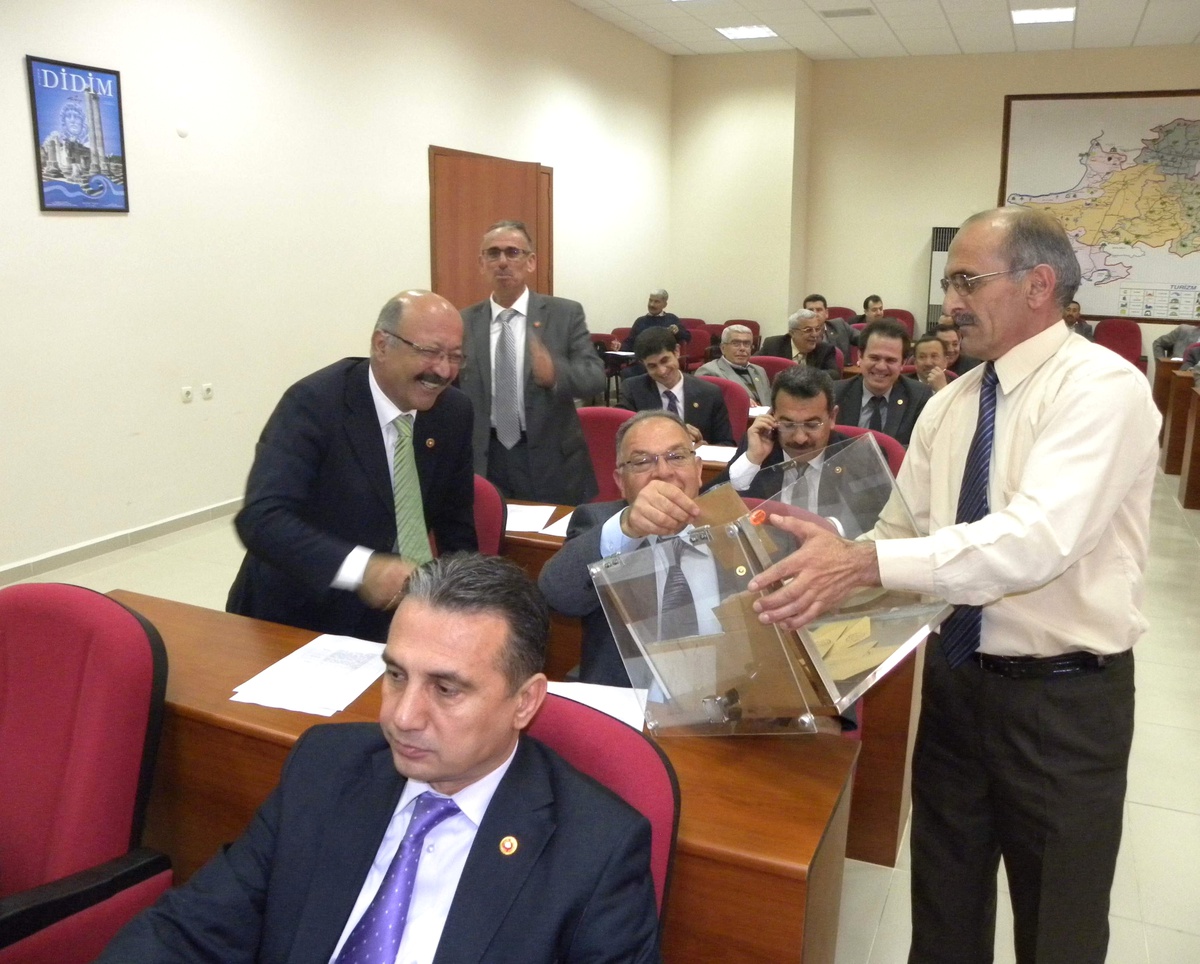 Aydın İl Genel Meclisi Yeni Encümen Üyelerini Seçti