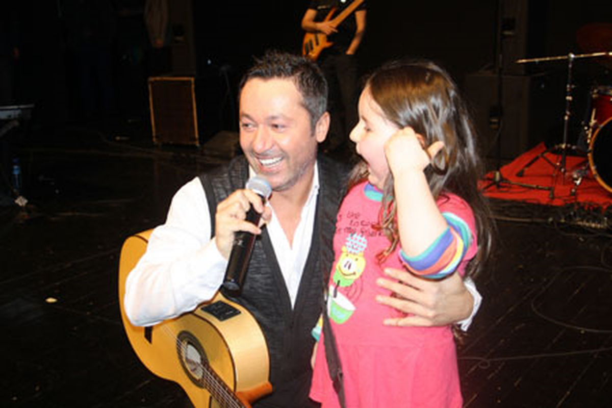 Baha\'dan Gebze\'de Muhteşem Konser