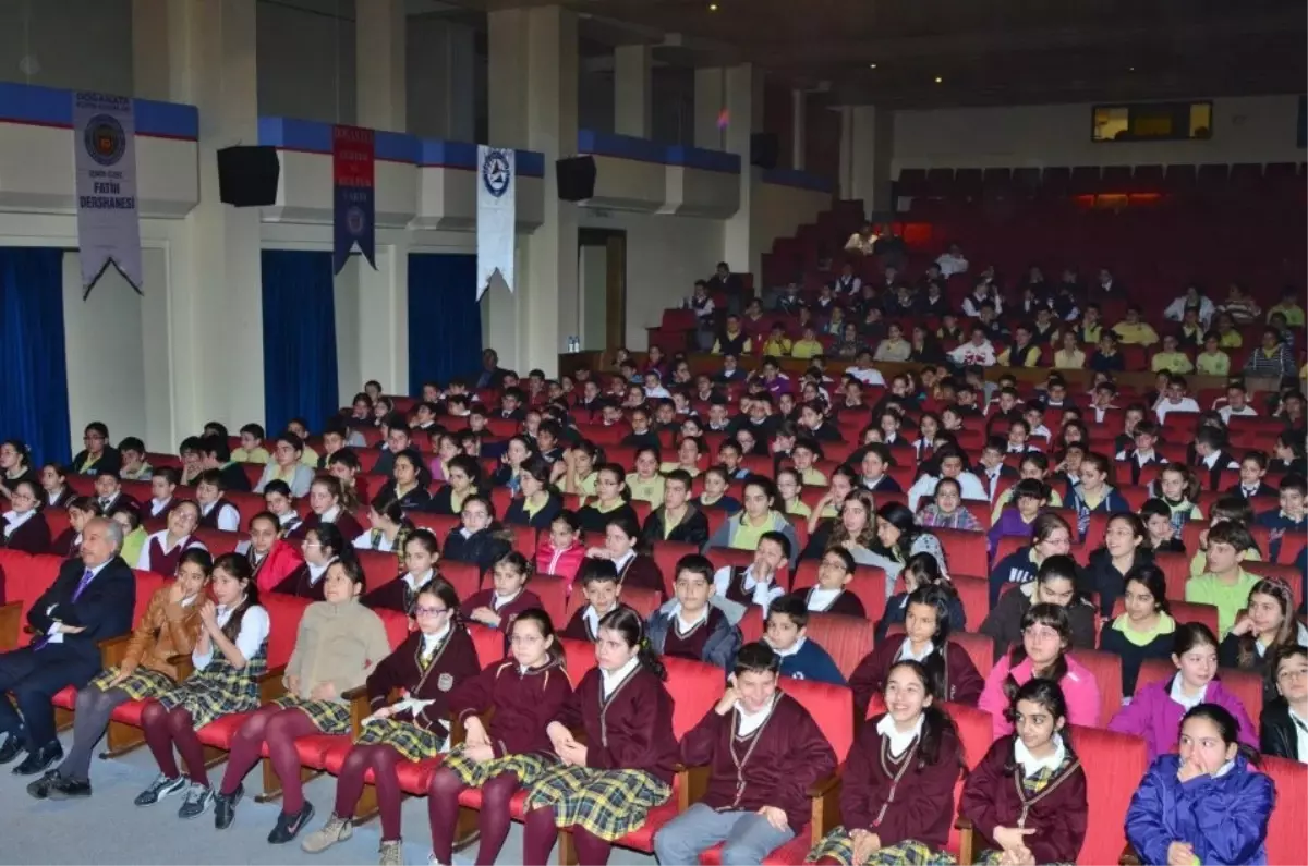 Çanakkale Ruhu Sahneye Taşındı