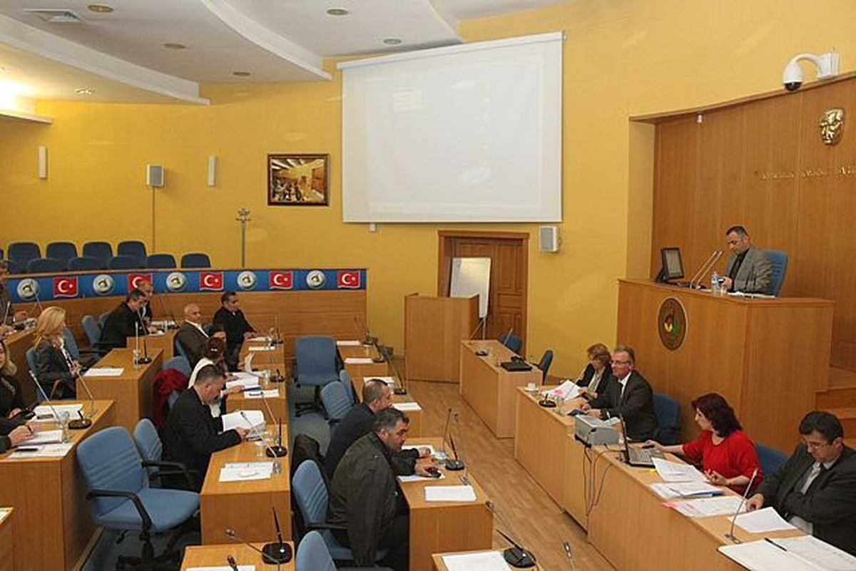 Düzce Belediye Meclisi\'nde Komisyon Üyeleri Seçildi