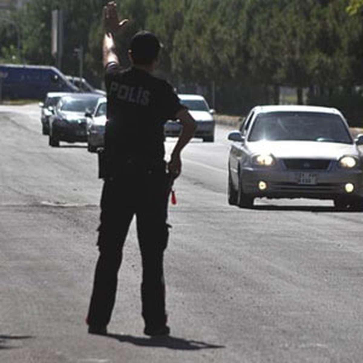 Ehliyetsiz Yakalanan Sürücü Suçu Babasına Attı