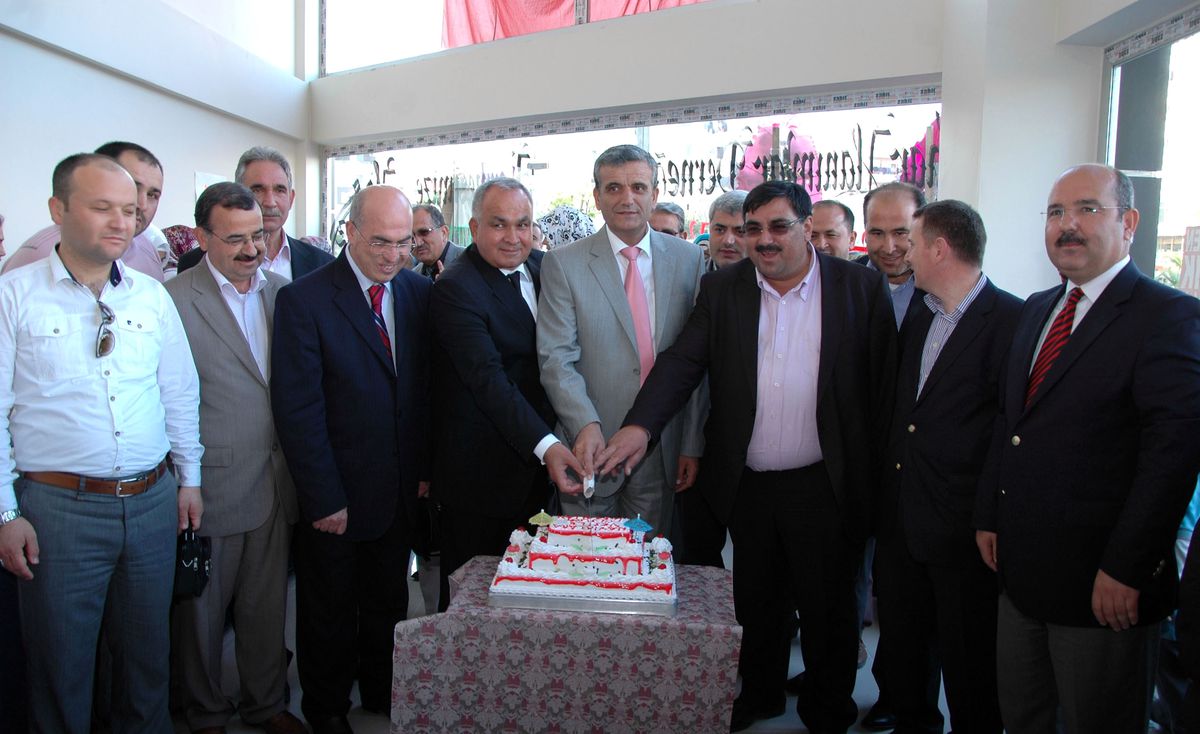 Erdemli\'de Öğrenciler Yararına Kermes