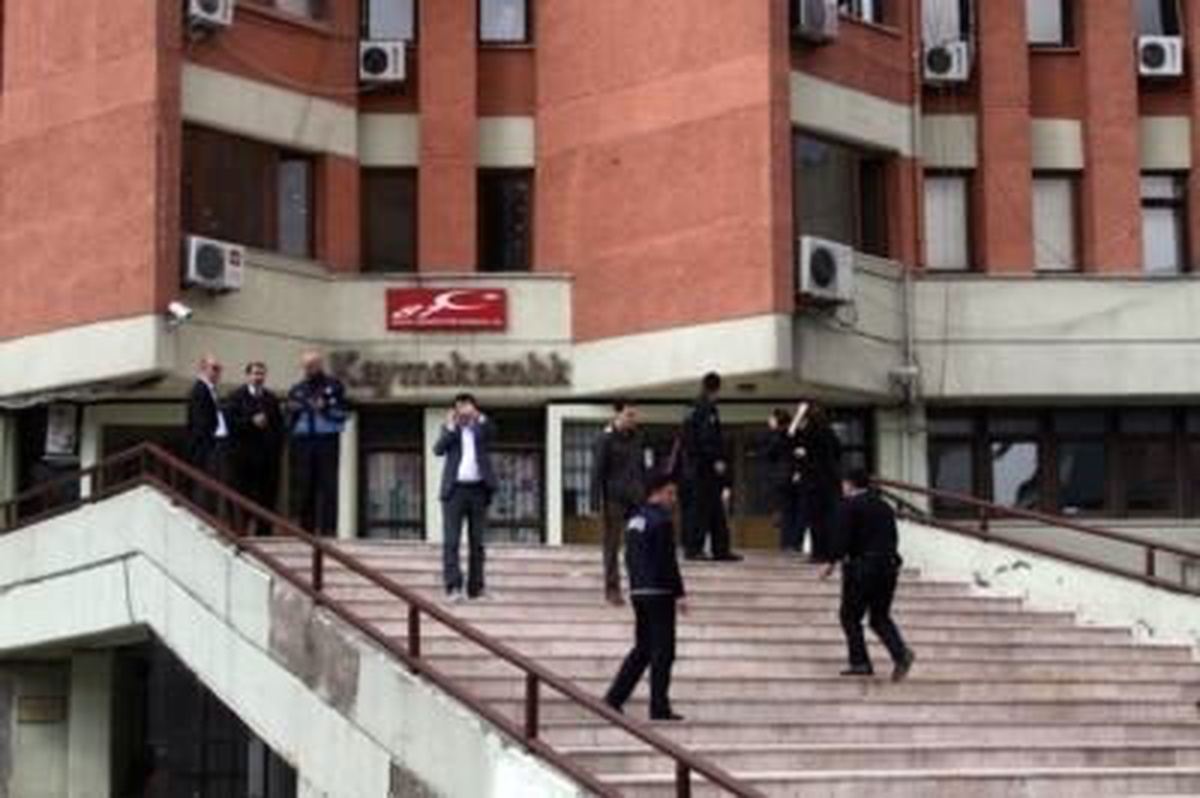 Gaziosmanpaşa Kaymakamlığı\'nda Patlama