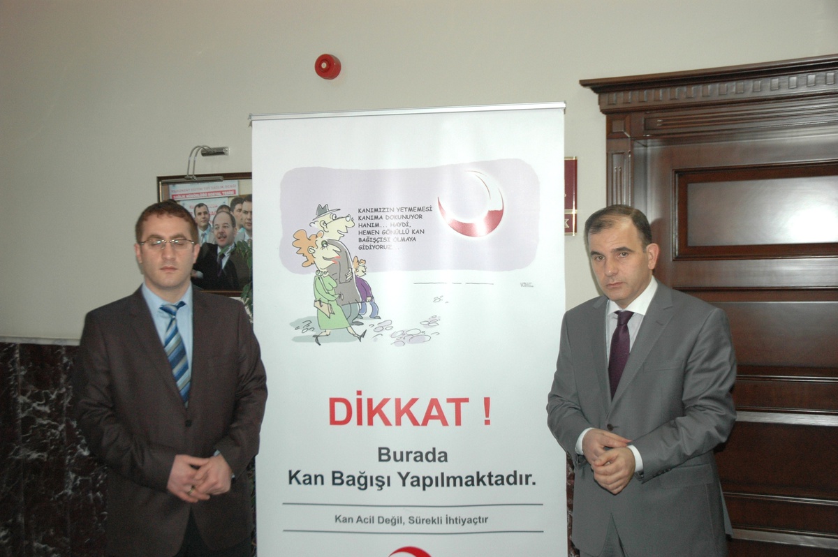 İl Sağlık Müdürlüğü Çalışanlarından Kan Bağışı