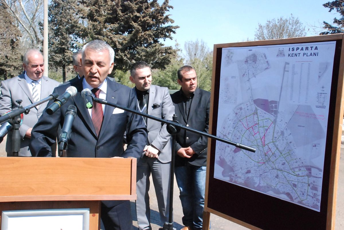 Isparta'da Asfalt Çalışmaları Devam Ediyor