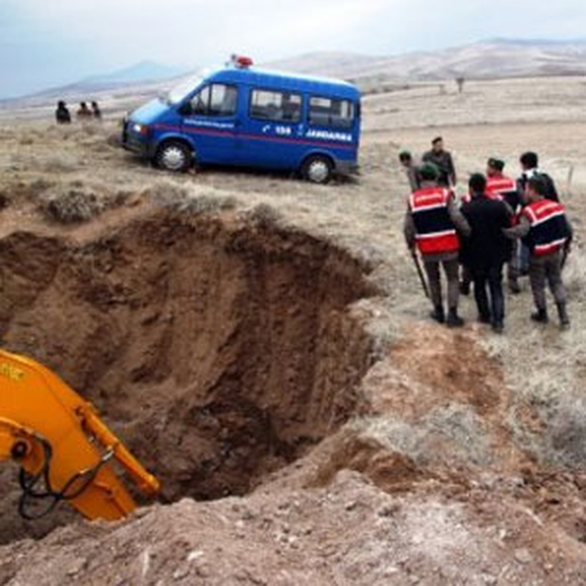 Jandarmadan Kaçak Kazıya Suçüstü