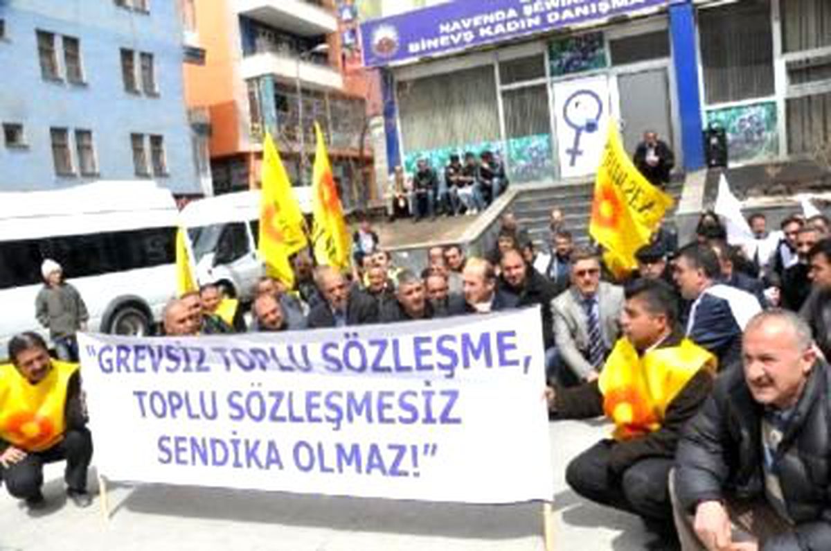 Kesk\'ten 4+4+4\'e Karşı Grev