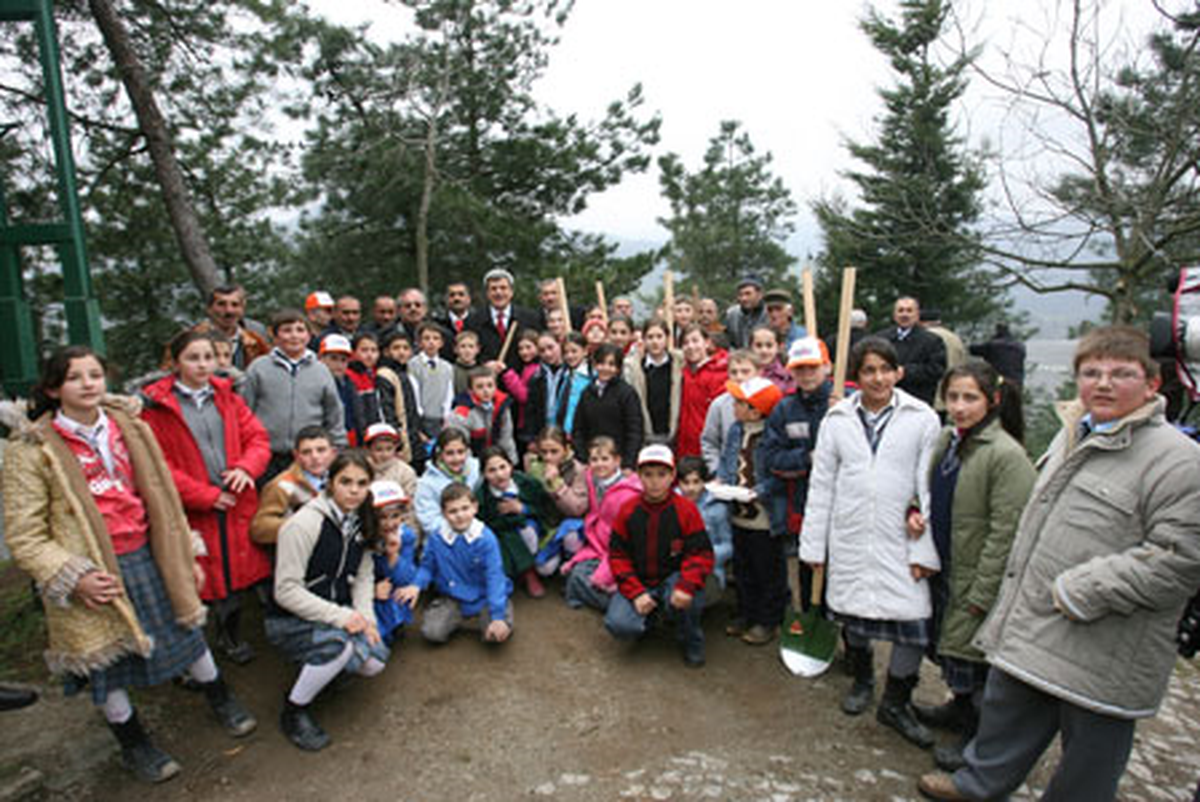 Kocaeli'de Her Çocuk İçin 15 Ağaç