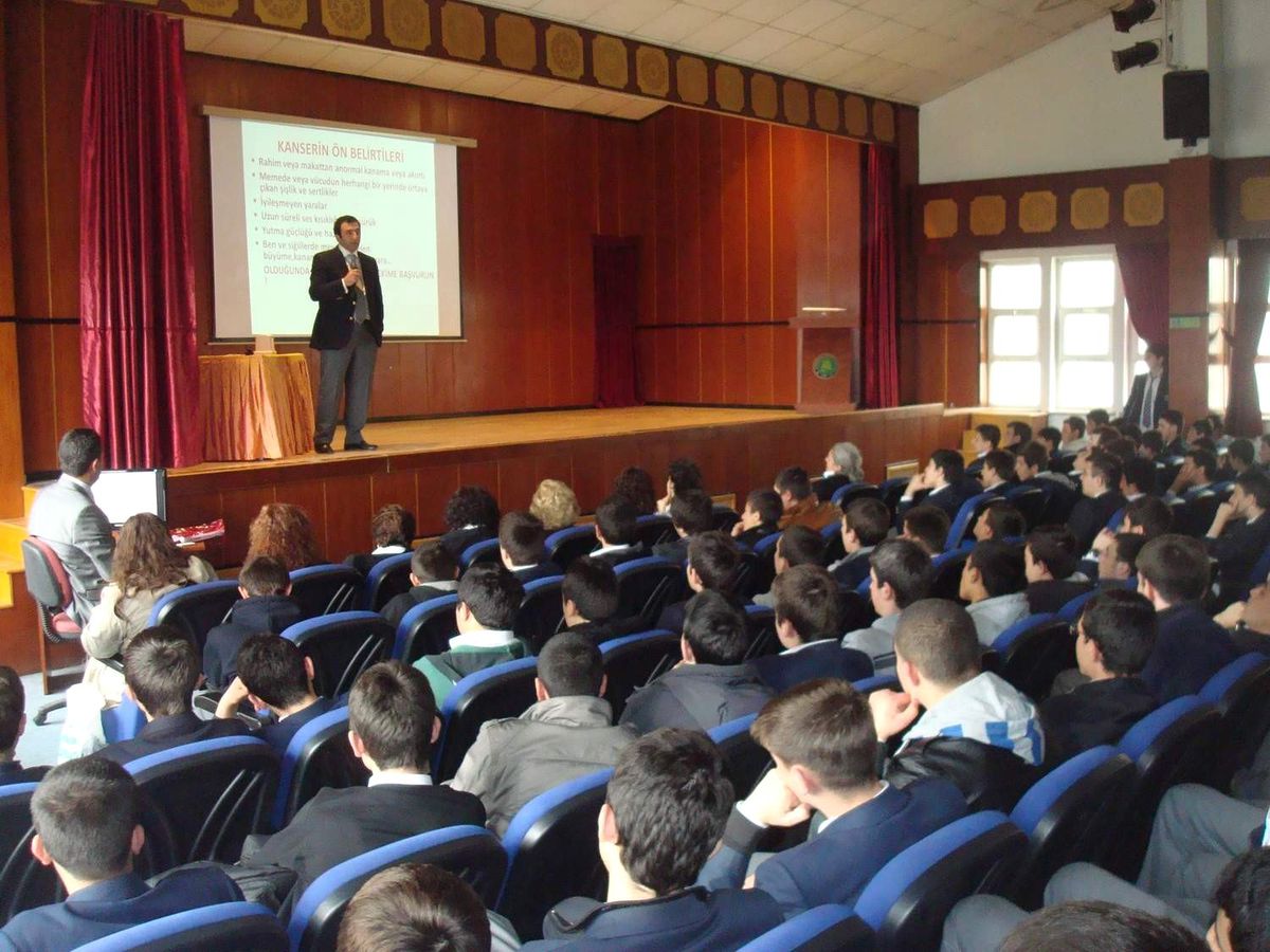 Lise Öğrencilerine Kanser Dersi