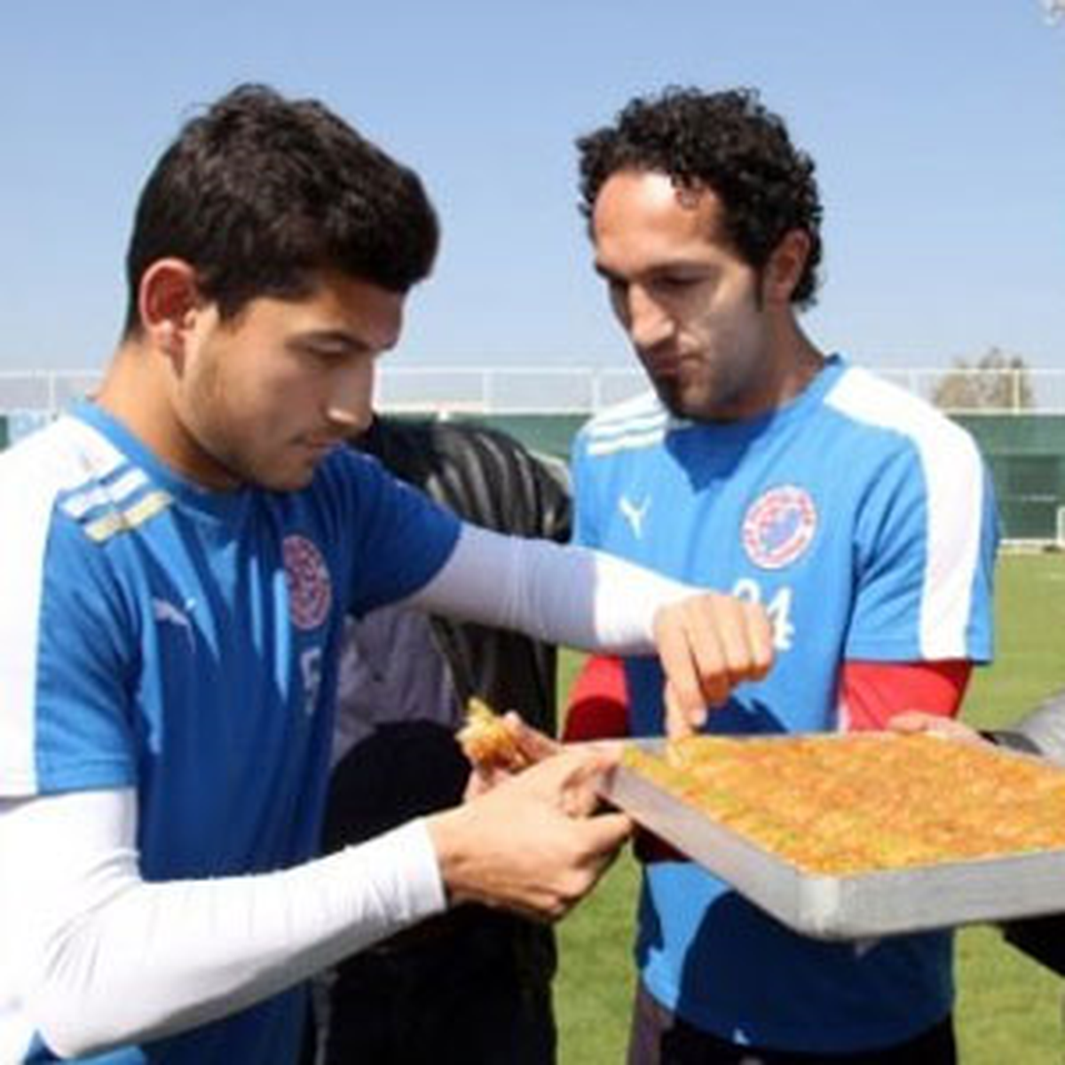 Medical Park Antalyaspor'a Baklavalı Moral