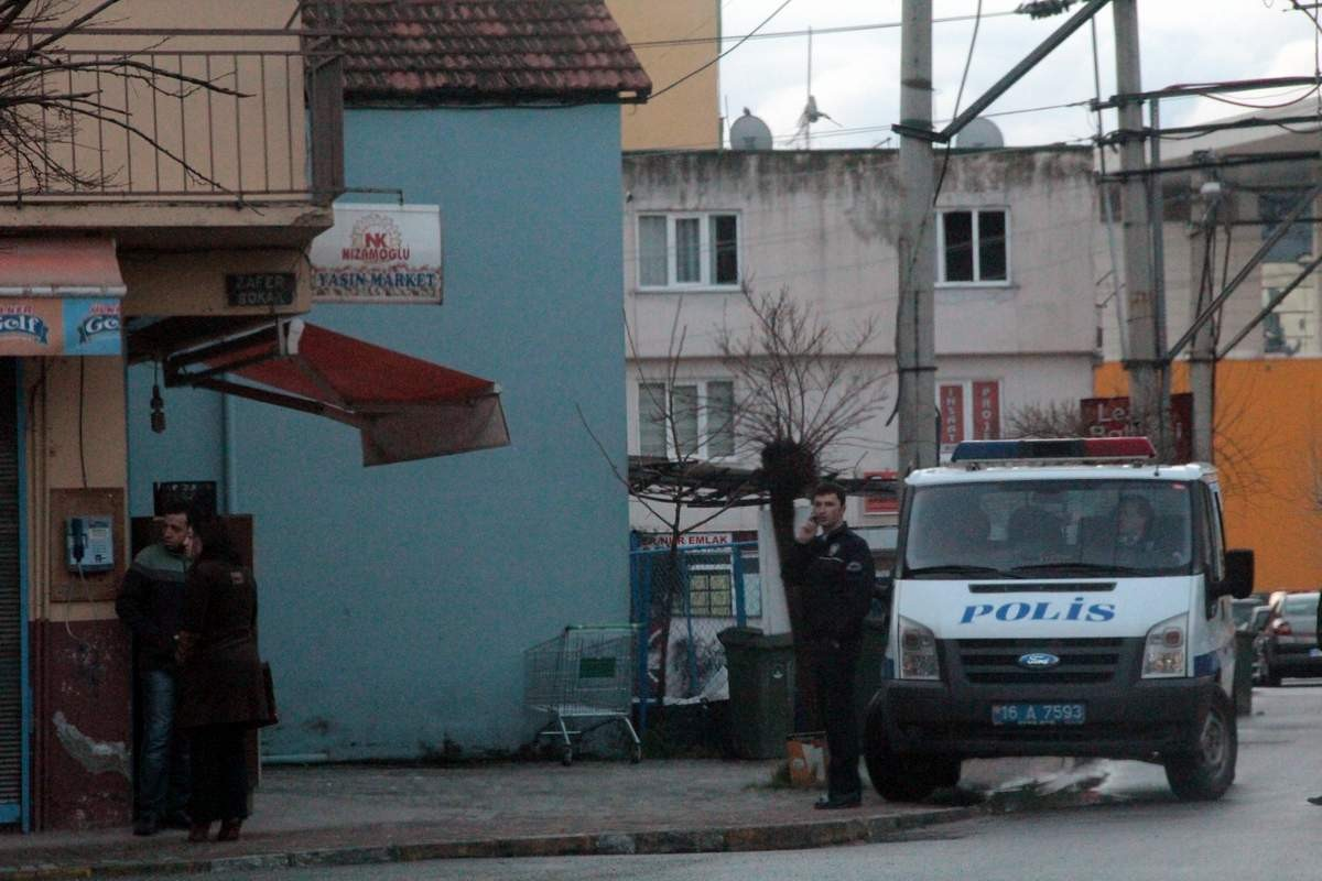 Parayı Az Bulunca Sigaraları Çaldı