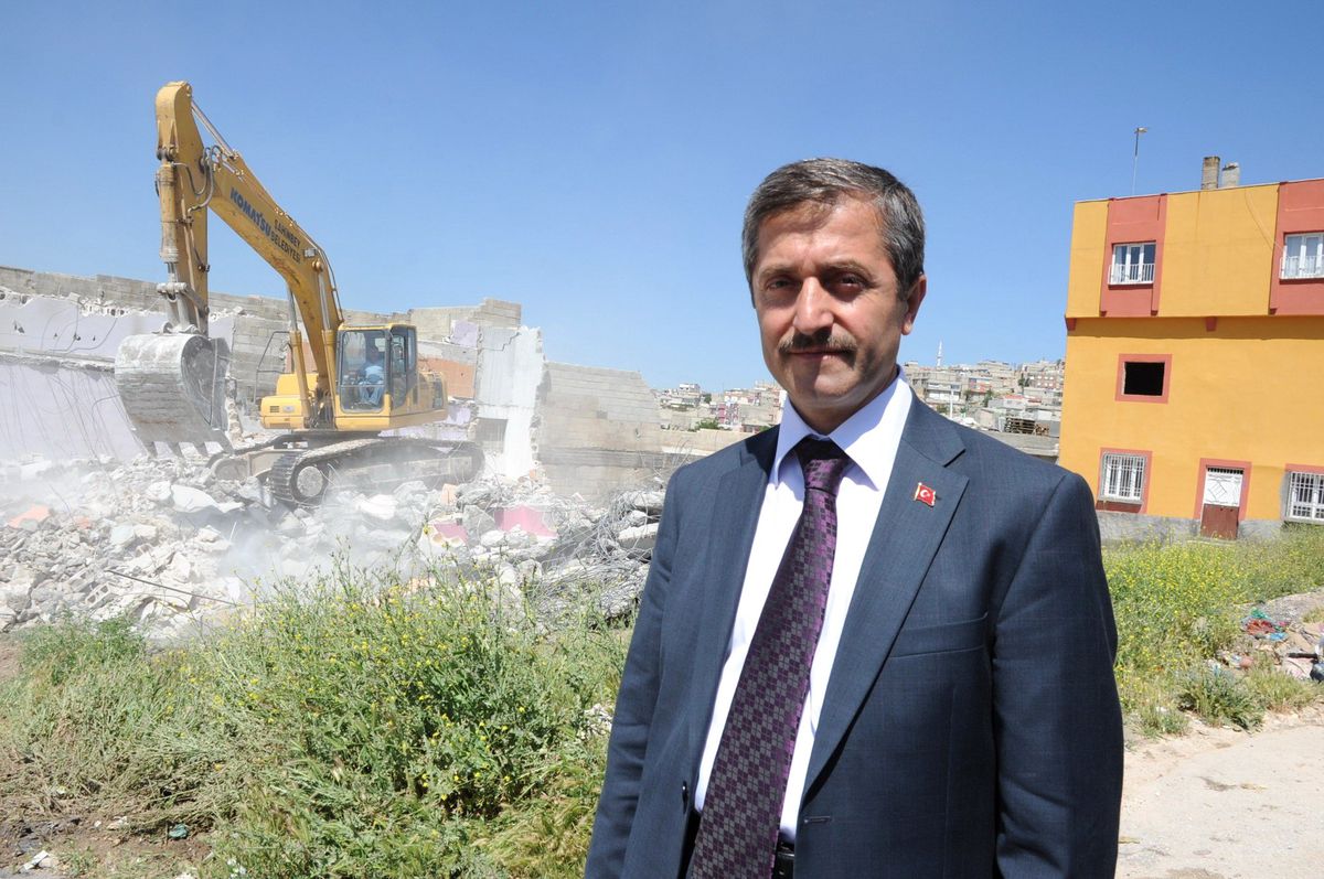 Şahnbey, Güzelvadi\'de Yıkımlara Devam Ediyor