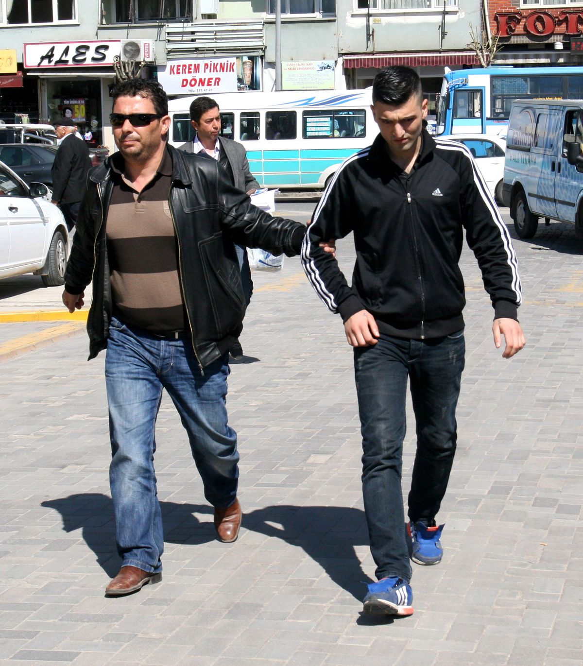 Uşak\'ta Uyuşturucu Operasyonu