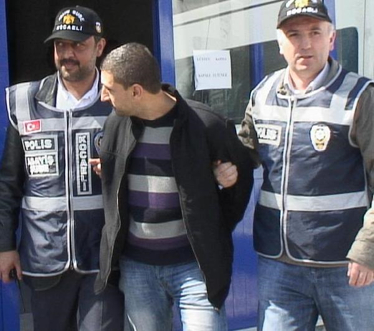 Yabancı Tır Sürücülerini Soyan 3 Kişi Yakalandı