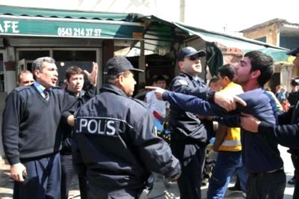 Adana\'da Yıkım Gerginliği: 5 Yaralı