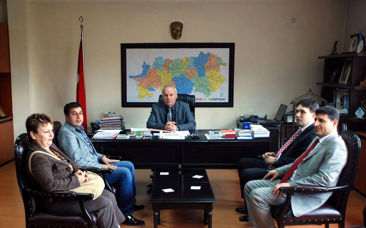 AK Parti Merkez İlçe Teşkilatı Ziyaretlerini Sürdürüyor