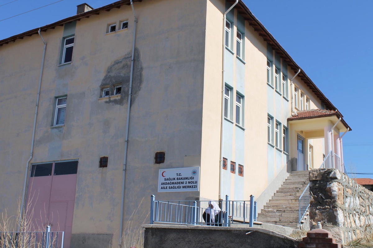 Akdağmadeni Ağız ve Diş Sağlığı Merkezi Yeni Yerine Hizmet Verecek