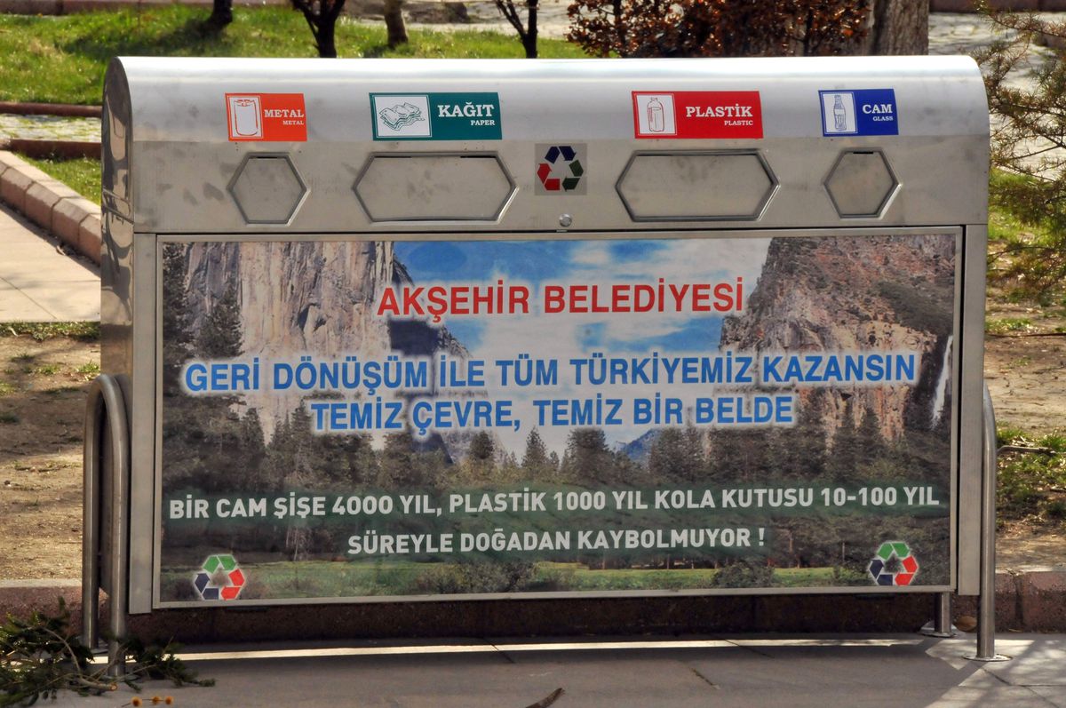 Akşehir Belediyesinden Geri Dönüşüm Kumbaraları