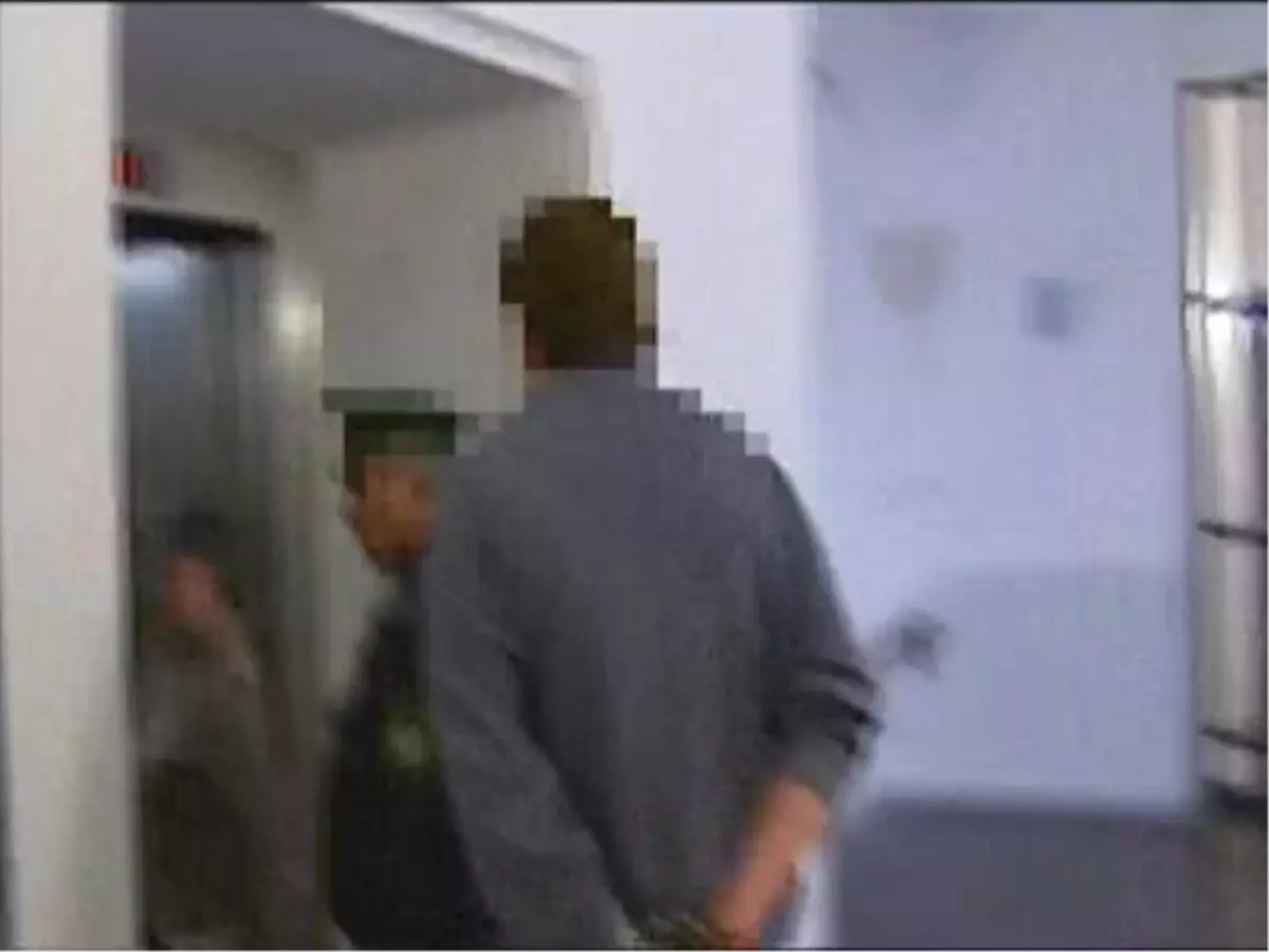 Almanya\'daki Cezaevlerine Kötü Not