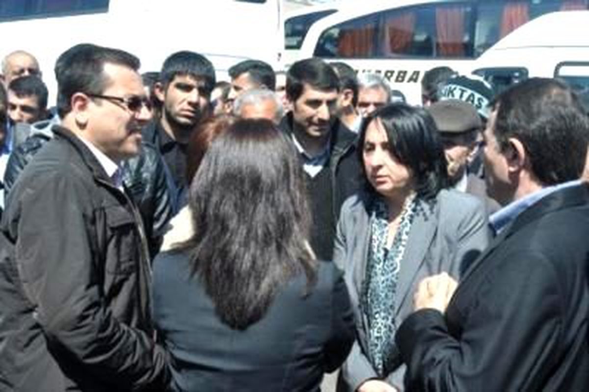 BDP'li Vekiller Öcalan'ın Doğum Günü İçin Şanlıurfa'ya Gitti