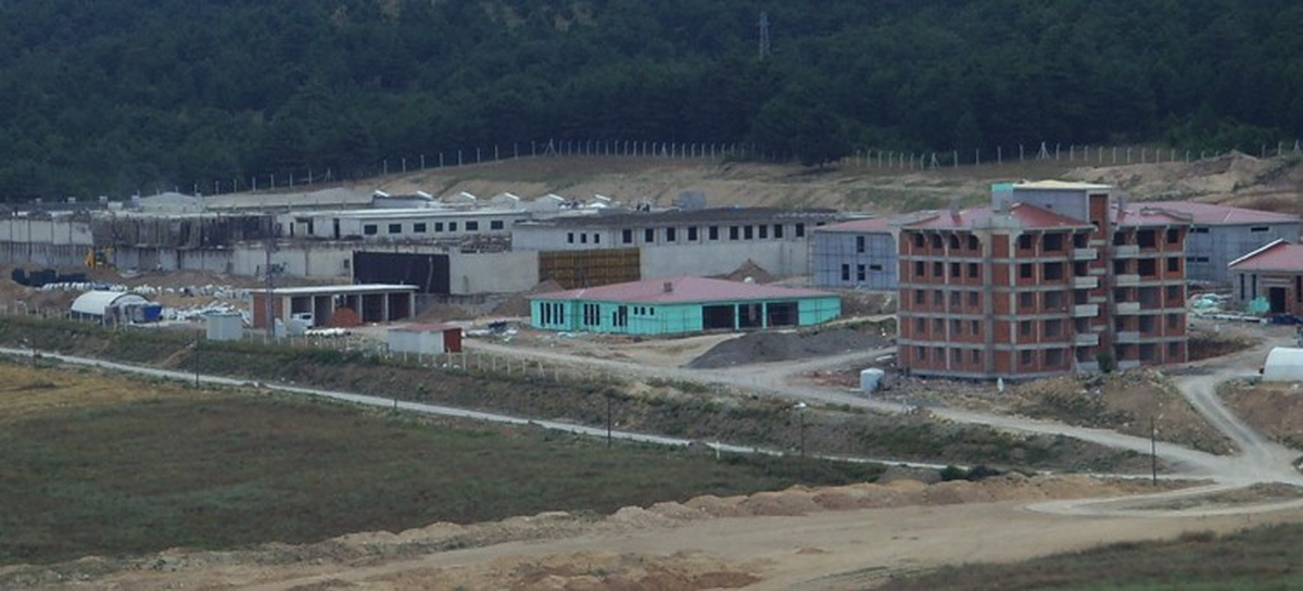 Burhaniye\'ye T Tipi Cezaevi