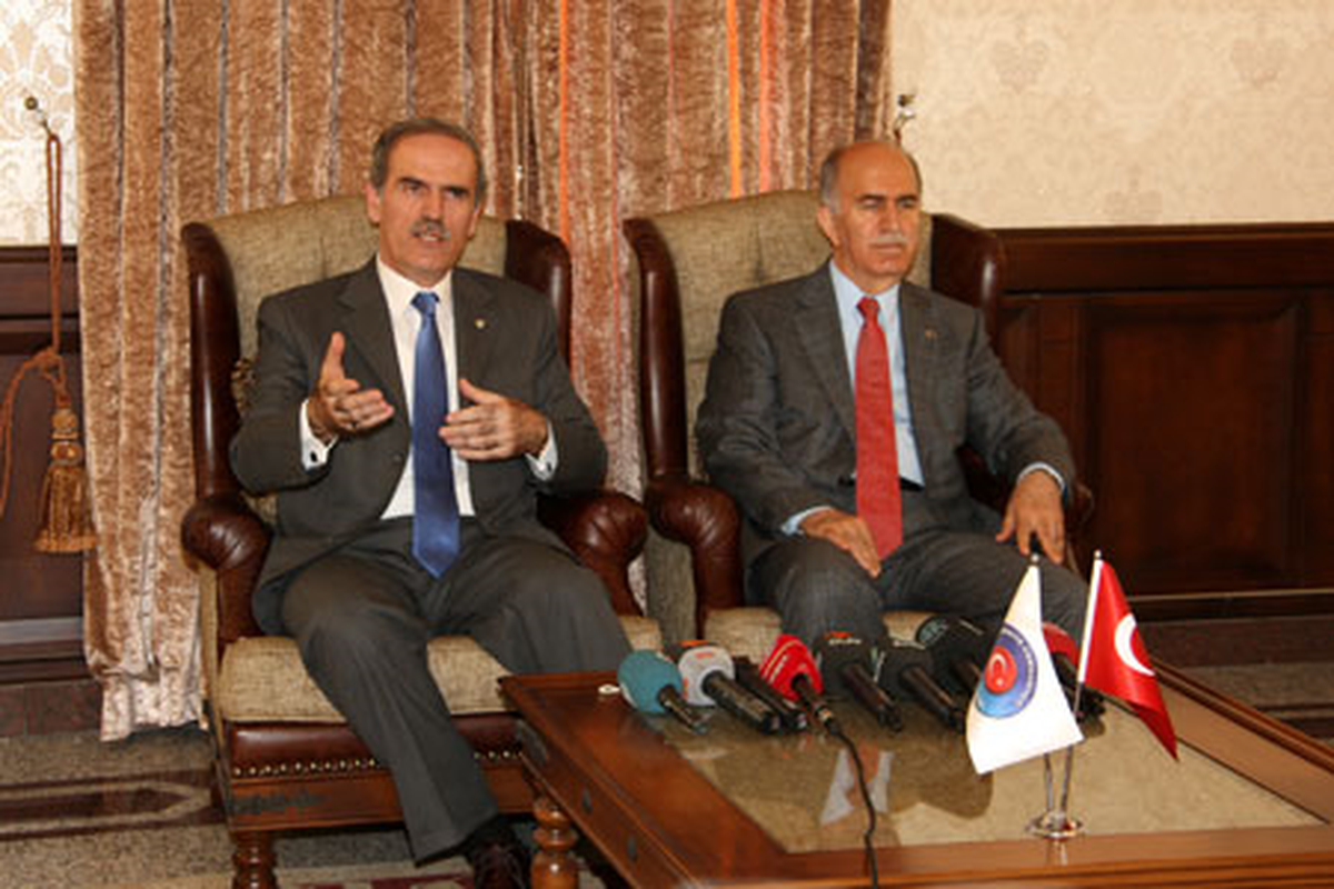 Bursa\'da Arap Zirvesi