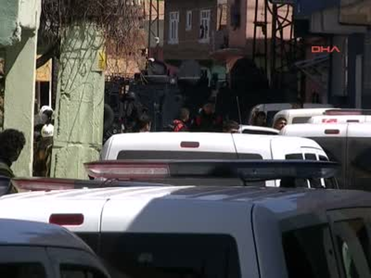 Çocuk Kavgasında Aileler Çatıştı 3 Yaralı