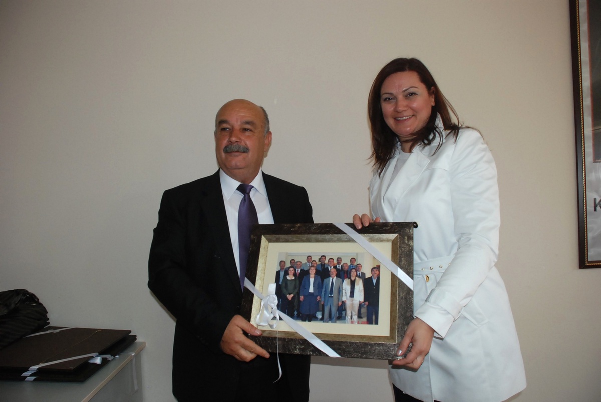Didim Belediyesi\'nden Meclis Üyelerine Jest