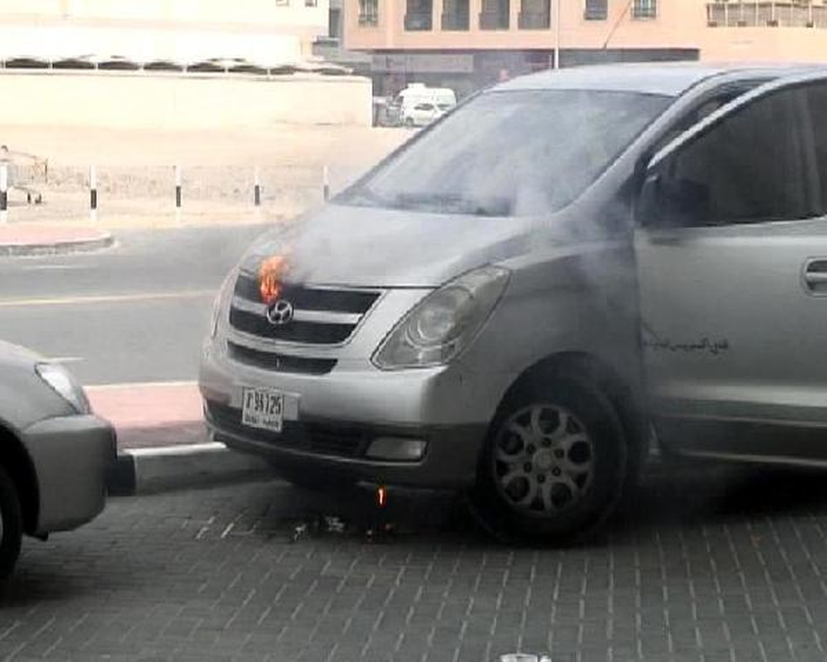 Dubai\'de Türk Heyetini Taşıyacak Araçta Yangın Çıktı