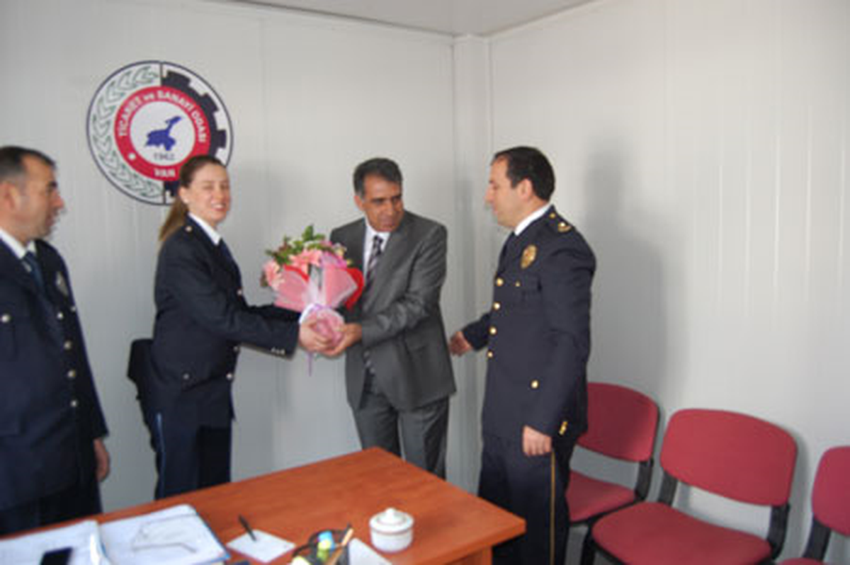 Emniyetten VATSO\'ya Polis Haftası Ziyareti