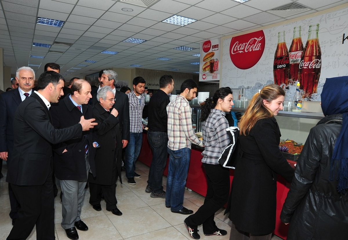 Erzurum Valisi Sebahattin Öztürk Kredi ve Yurtlar Kurumunu Gezdi